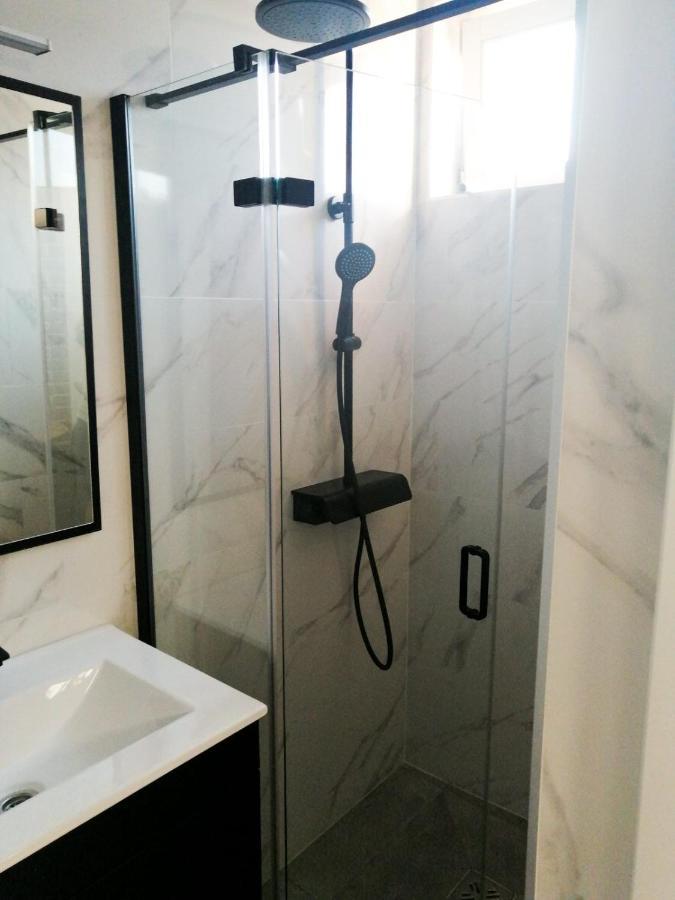 Evita Studio Apartment Karlovac Eksteriør bilde