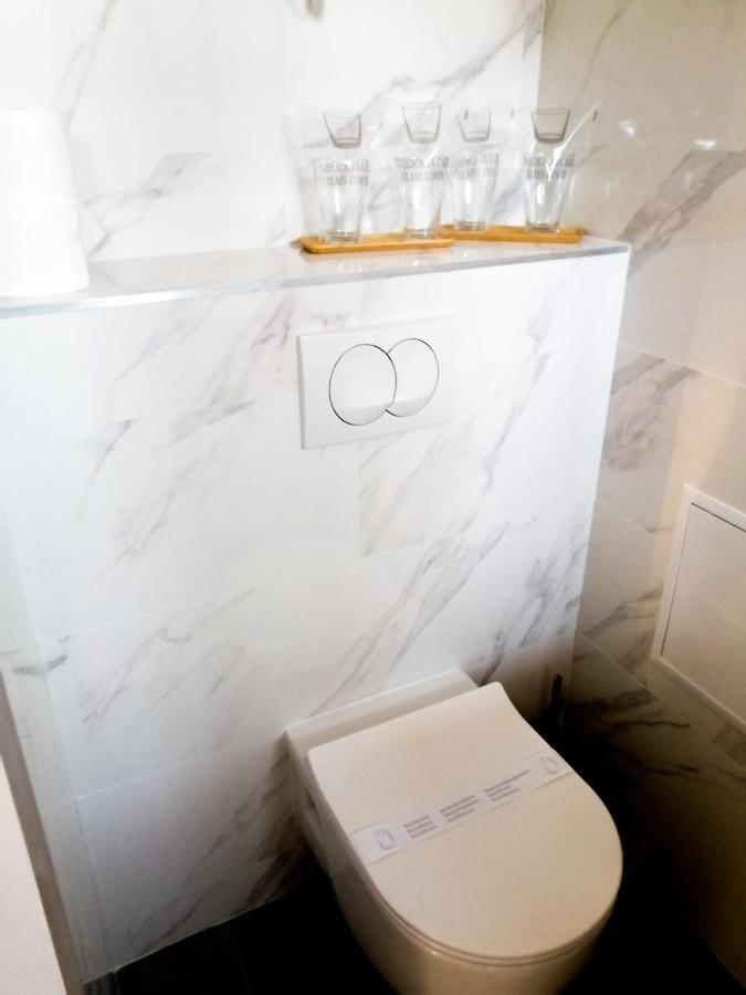Evita Studio Apartment Karlovac Eksteriør bilde